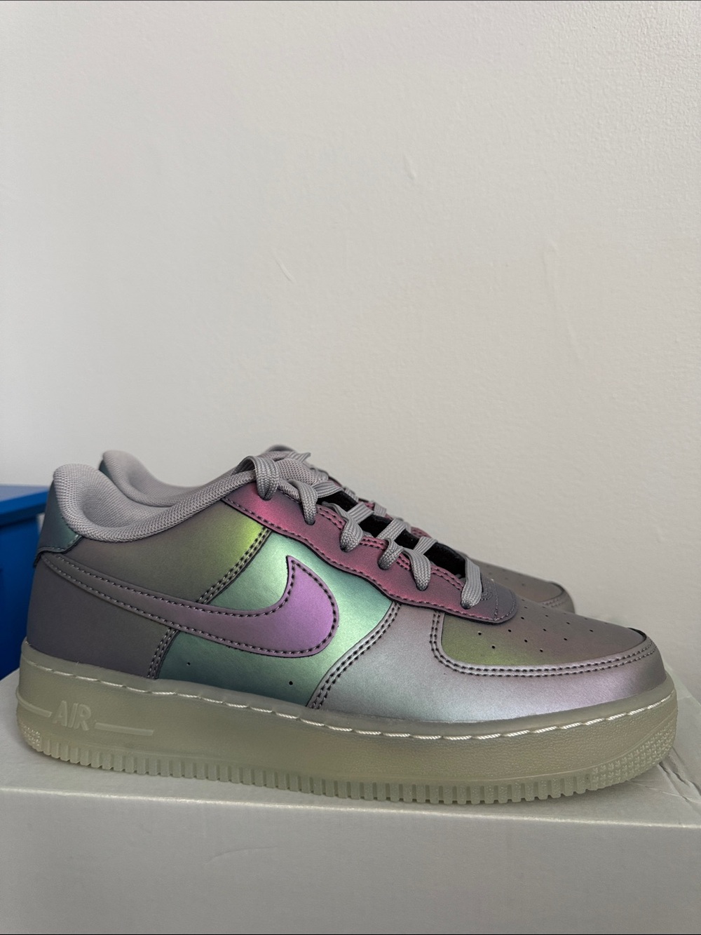 Nike Kids Low-Top Air Force 1 Iridescent Green-Purple Sneakers